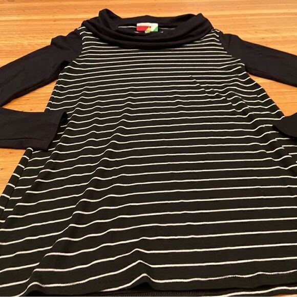 Fervour ModCloth black/white horizontal stripe long sleeve cowl neck top - Picture 3 of 3